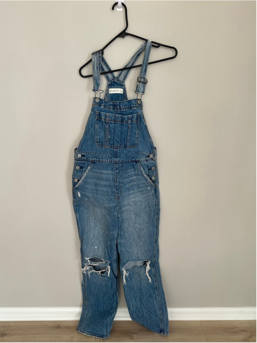 Women's Abercrombie & Fitch Distressed Denim Overalls Blue Size 2